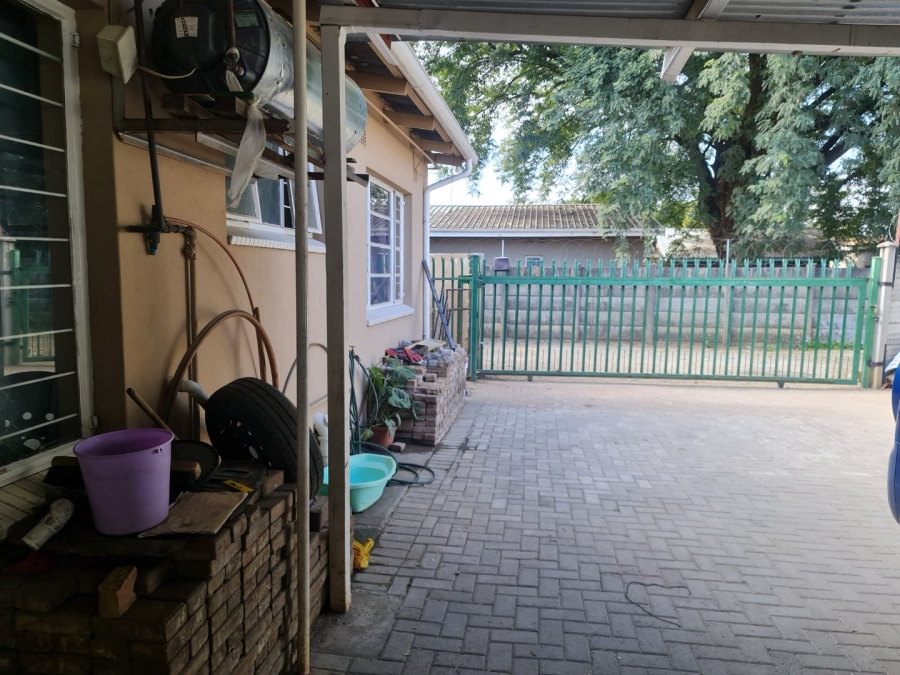3 Bedroom Property for Sale in Oos Einde North West